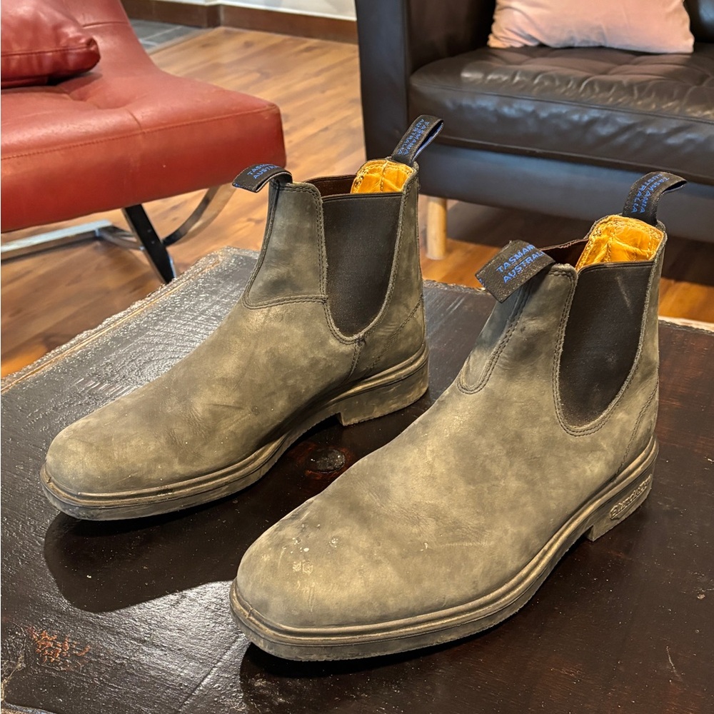 Blundstone Brown Chelsea Boots Durable Classic Design